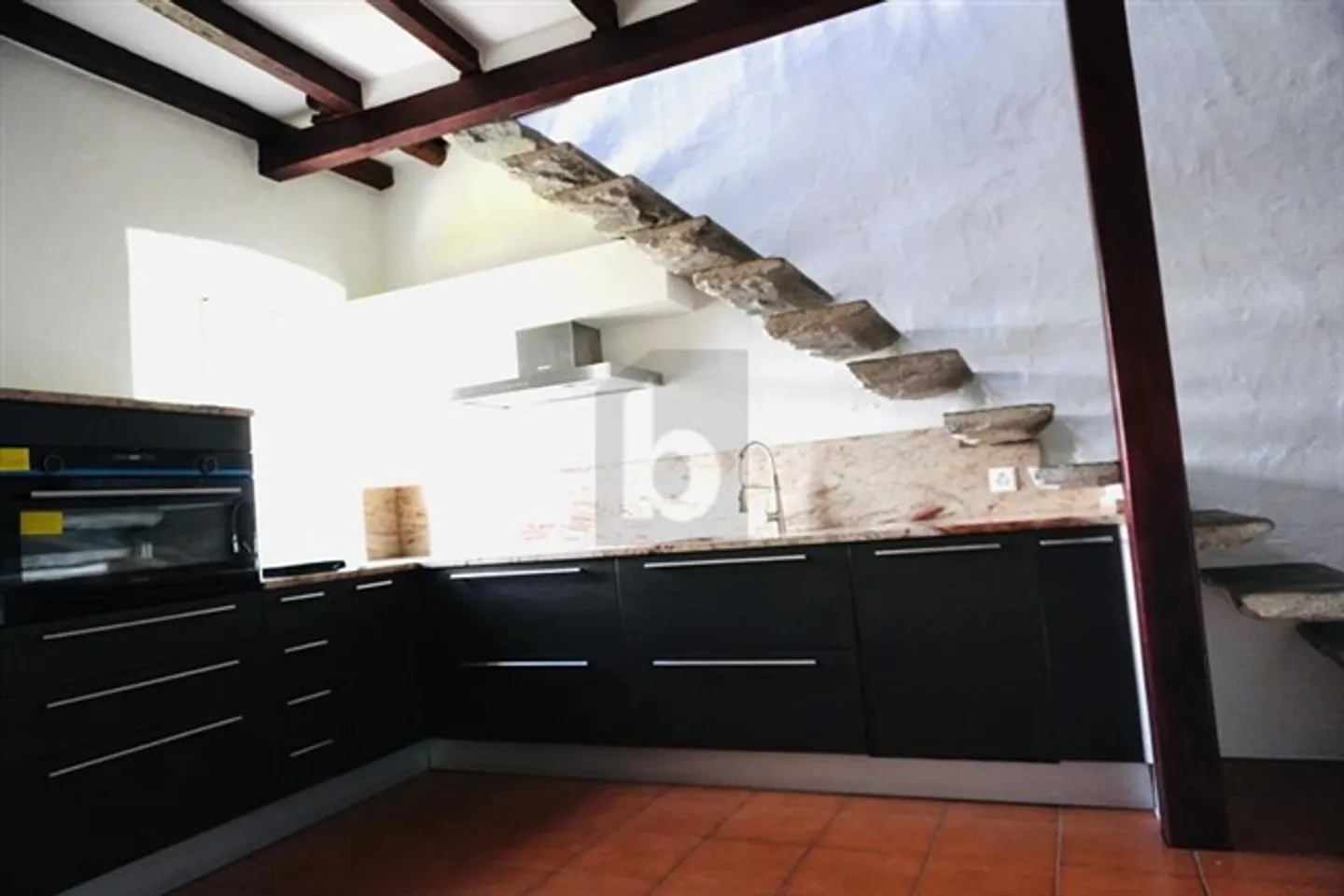 COZY AND RUSTIC - Photo 4 of 5