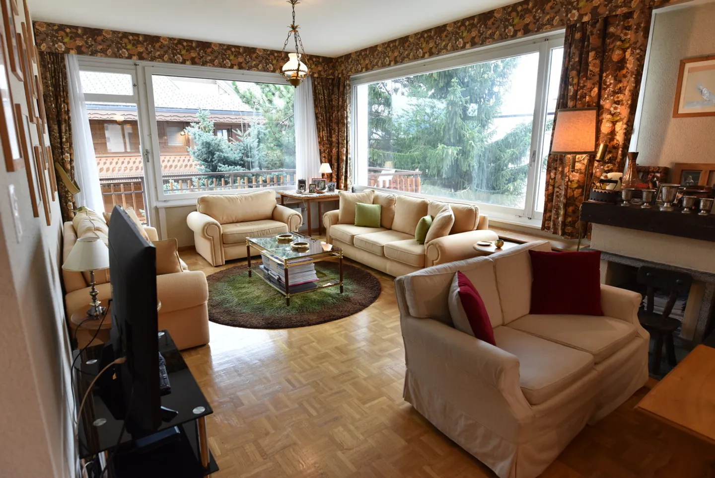 Wunderschöne 5,5-Zimmer-Wohnung in Crans-Montana - Foto 2 von 17