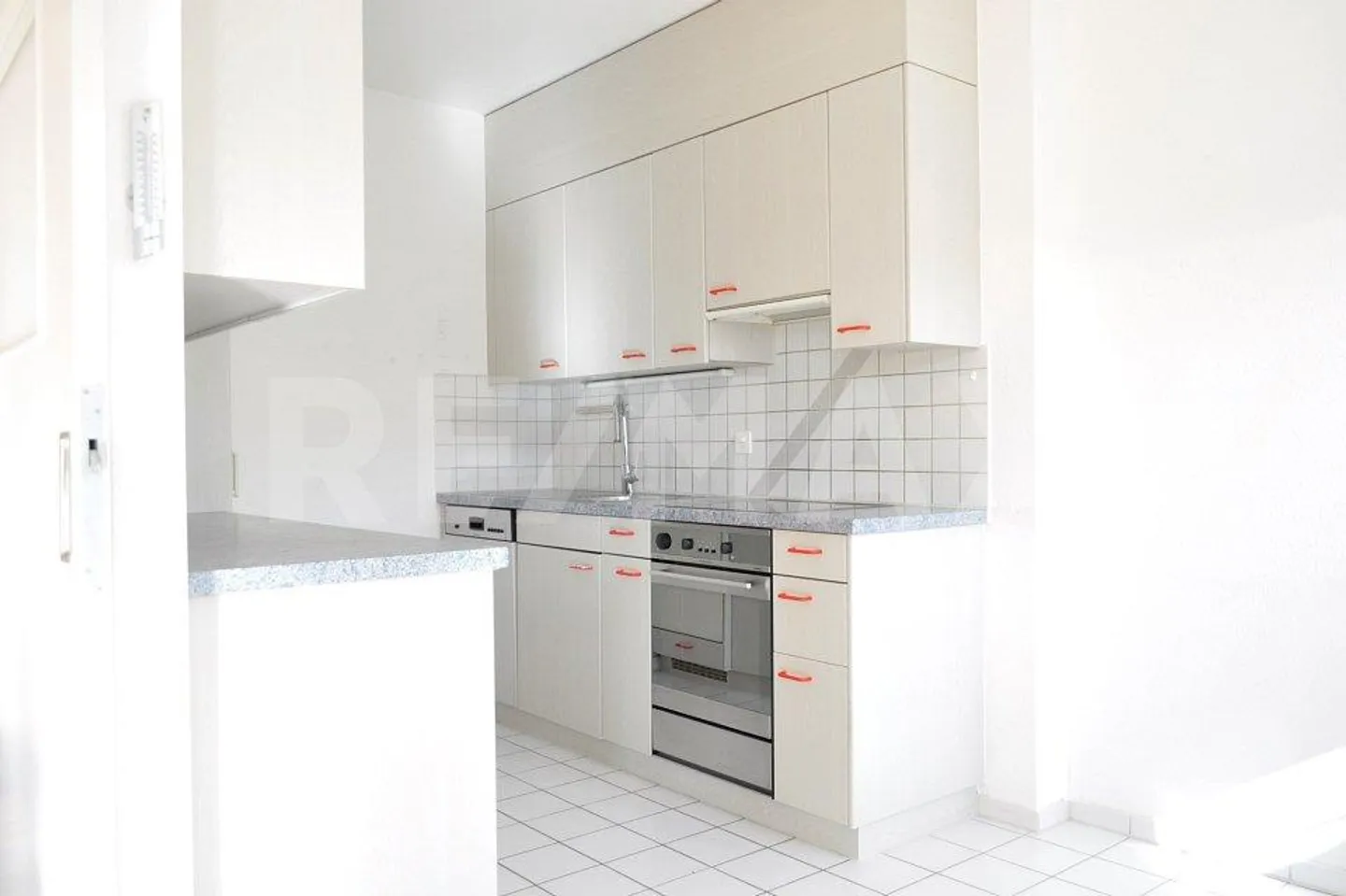 Appartamento 4 locali soleggiato e accogliente vicino al centro di Bienne - Foto 4 di 13