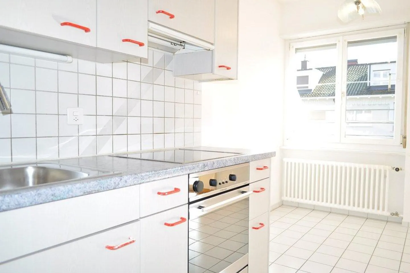 Appartamento 4 locali soleggiato e accogliente vicino al centro di Bienne - Foto 6 di 13