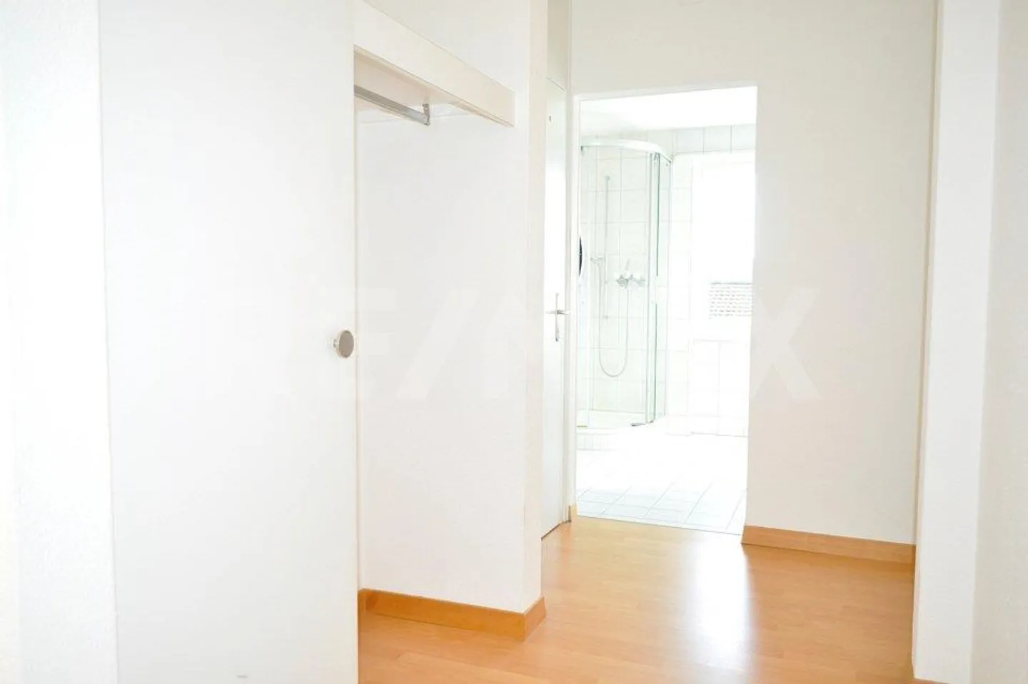 Appartamento 4 locali soleggiato e accogliente vicino al centro di Bienne - Foto 8 di 13