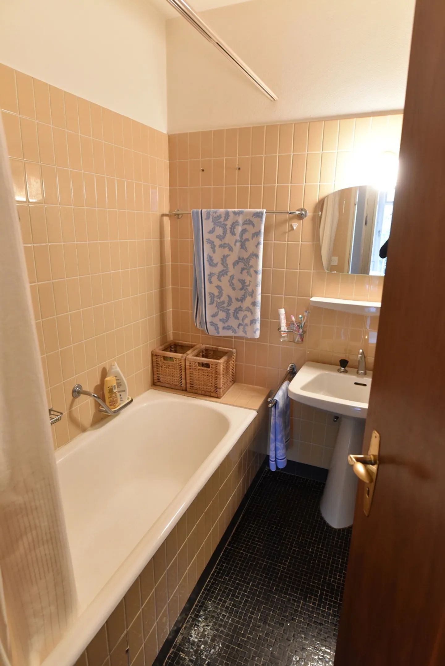 Wunderschöne 5,5-Zimmer-Wohnung in Crans-Montana - Foto 14 von 17