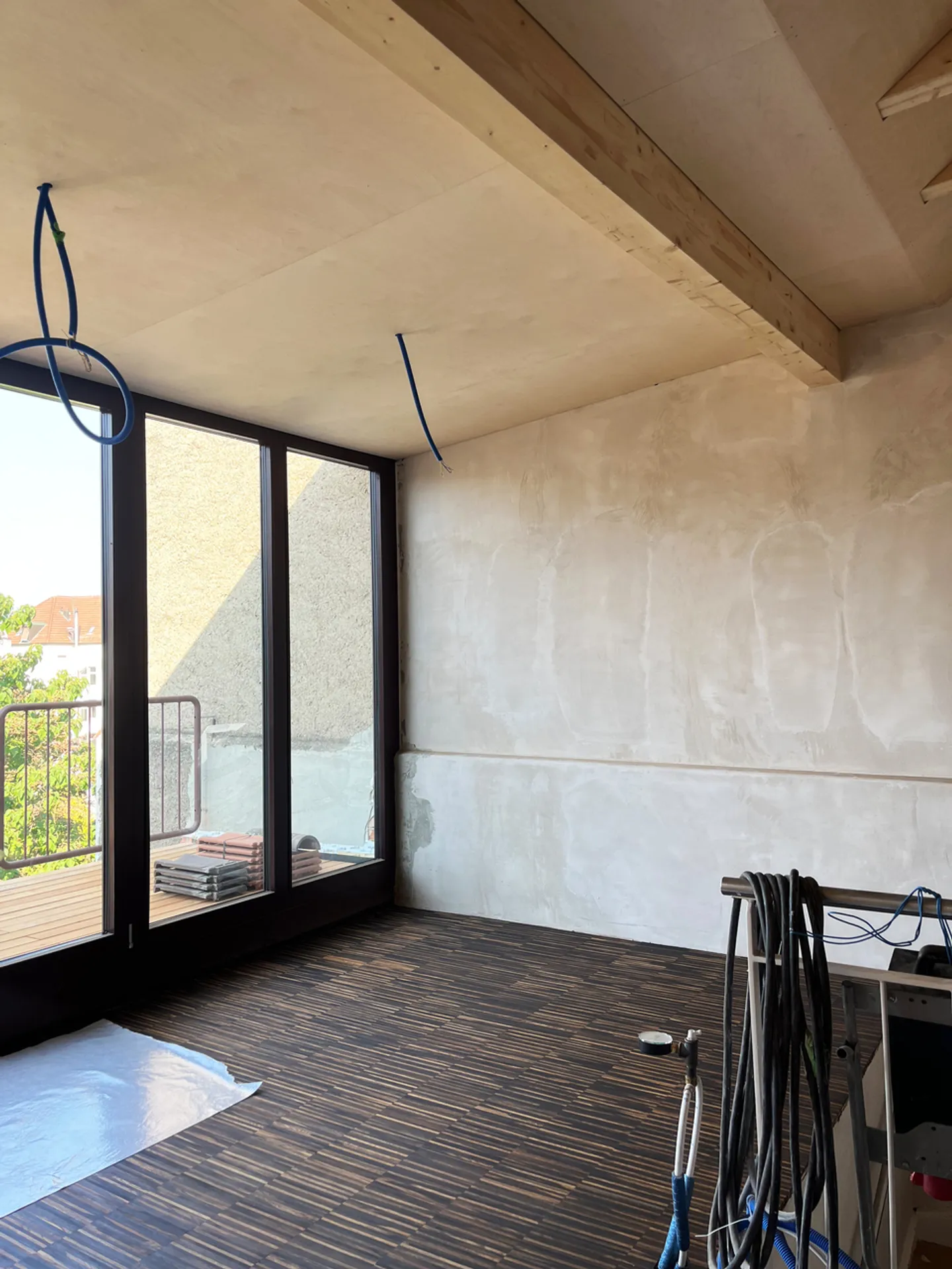 Moderne Dachwohnung in Basel - Foto 4 von 7