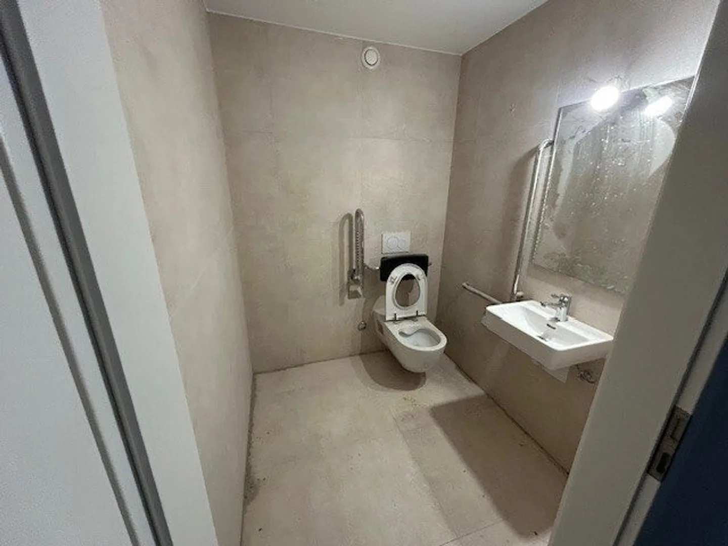 Arcade - Photo 5 of 5