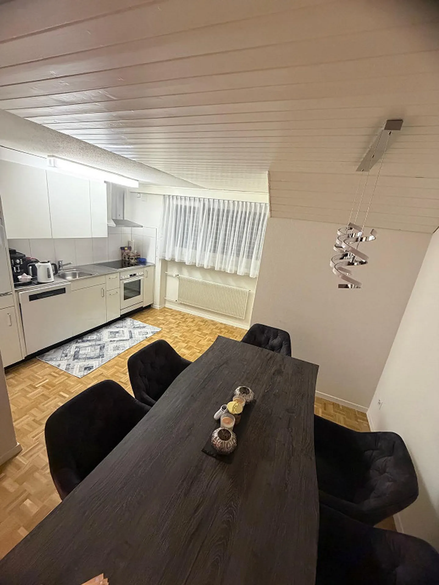 Accogliente appartamento di 2,5 stanze in mansarda! - Foto 3 di 7
