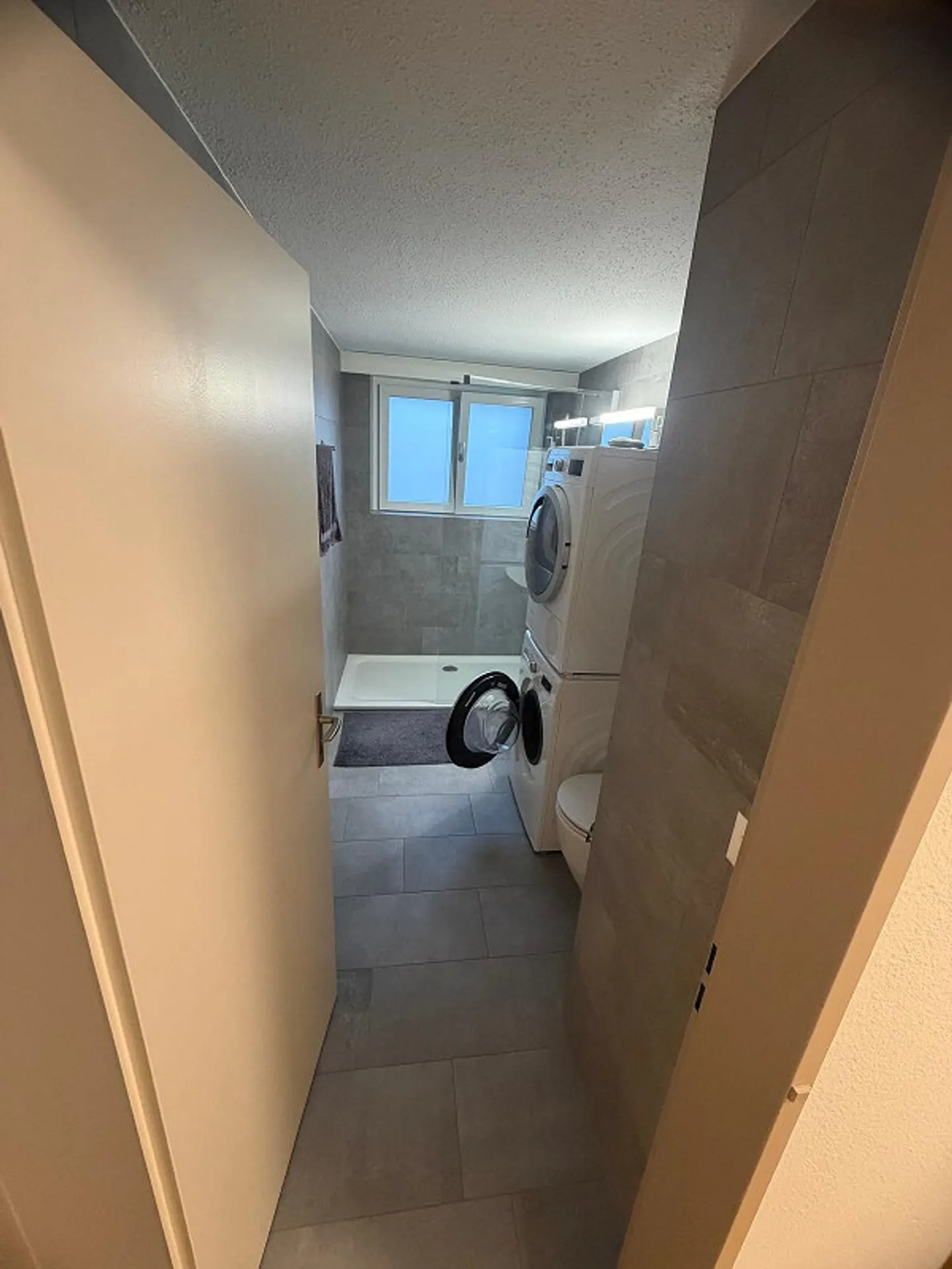 Accogliente appartamento di 2,5 stanze in mansarda! - Foto 4 di 7