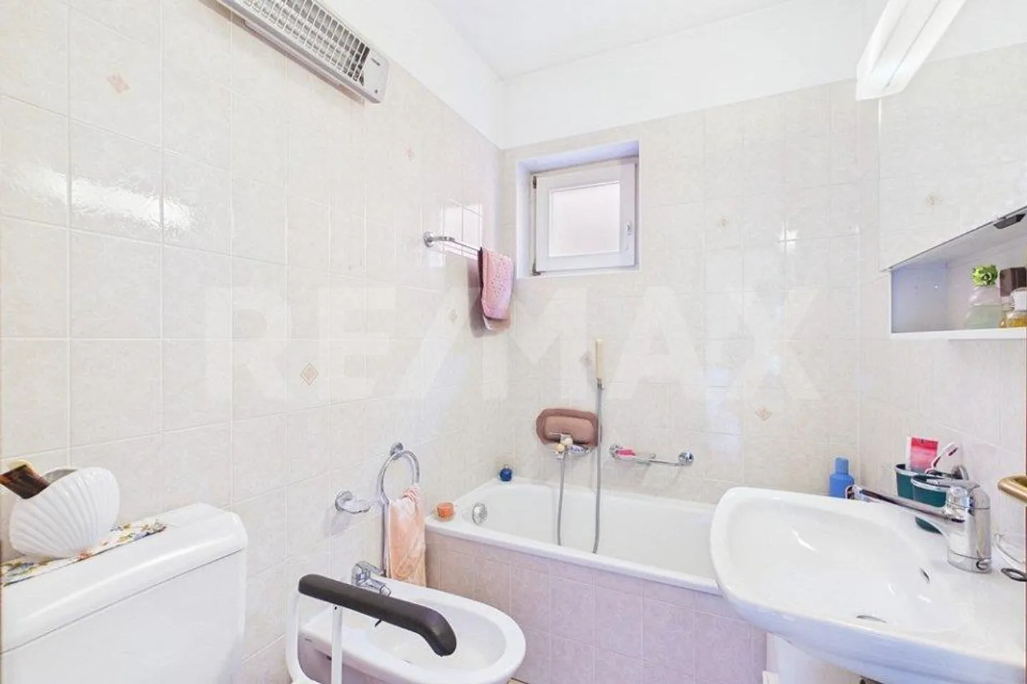 Incantevole Casa Indipendente con Giardino - Foto 6 di 10