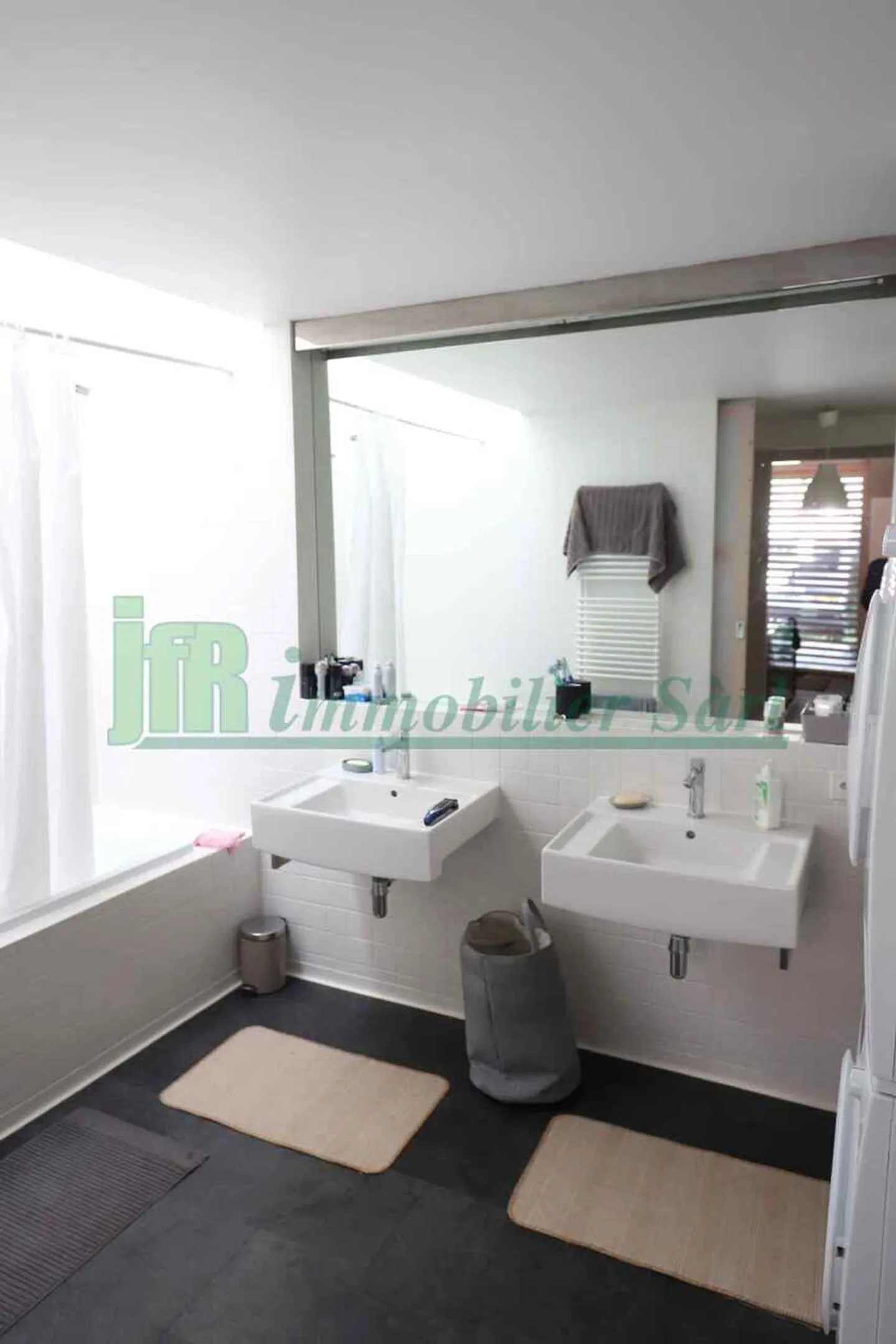 Appartement avec 6 pièces en triplex avec de beaux espaces - Photo 5 sur 8