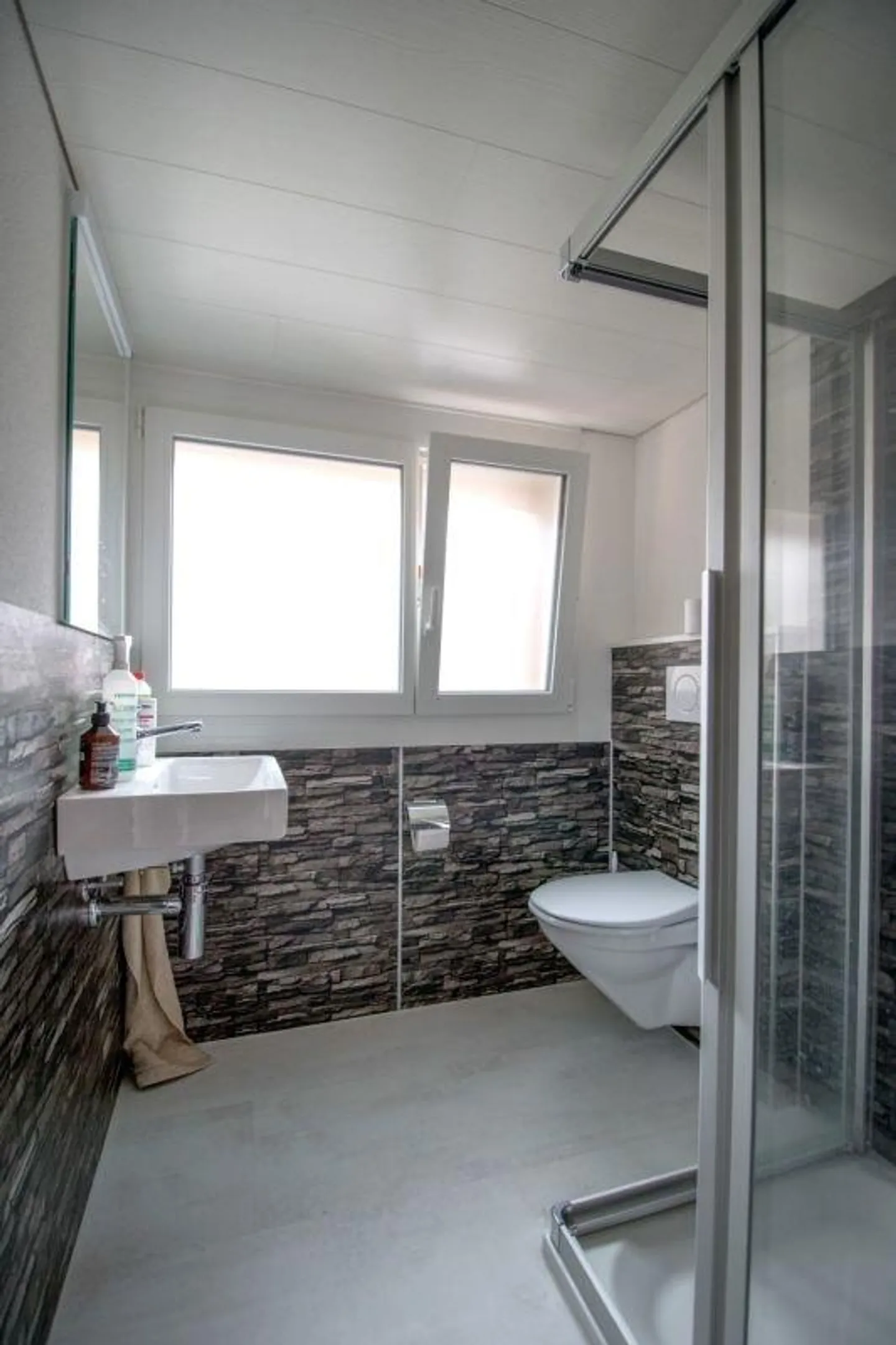 Furnished Shared Room - Photo 5 of 5