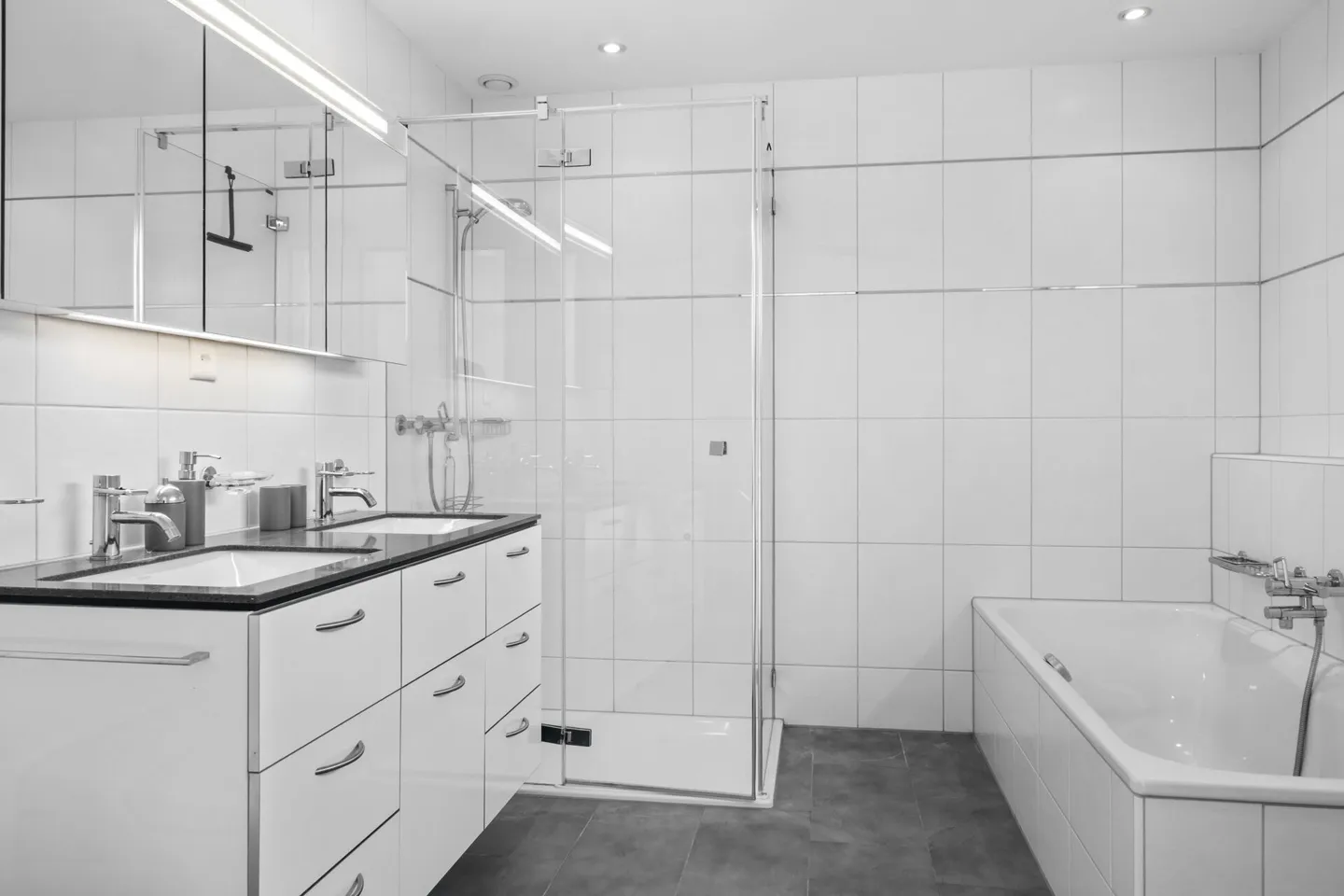 Sunset Terrace Wilen - Photo 12 of 24