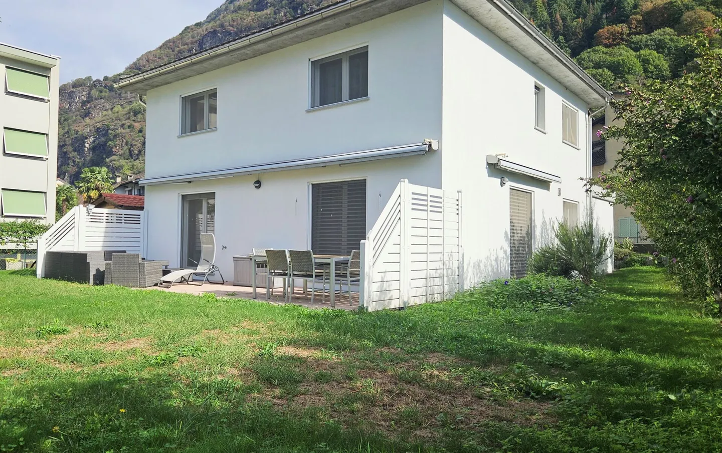 MAISON INDIVIDUELLE SPACIEUSE DE 5.5 PIÈCES À OSOGNA - Photo 1 sur 18