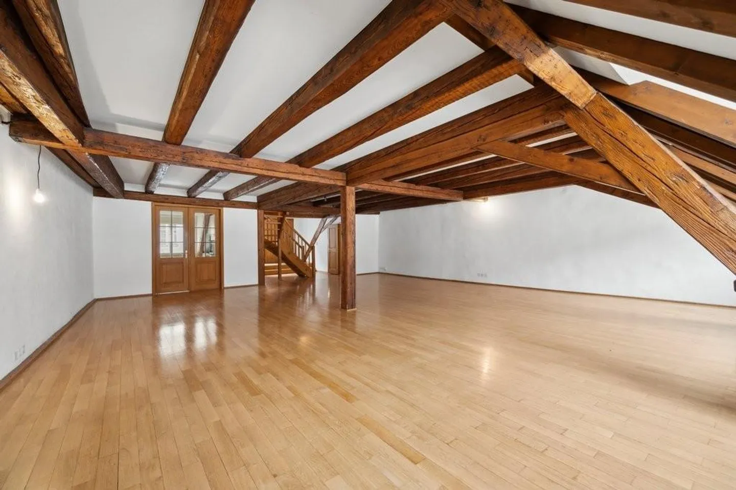 2 Monate Rent-Free!! - Wohnen über den Dächer der Innenstadt - Foto 2 von 12