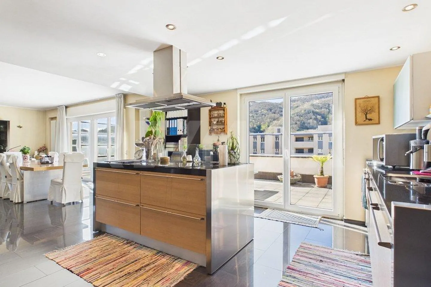 Sunny apartment with large panoramic terrace (44 m²) - Photo 3 of 10