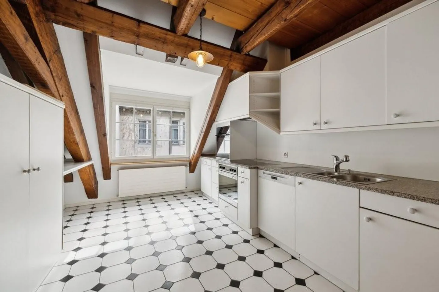 2 Monate Rent-Free!! - Wohnen über den Dächer der Innenstadt - Foto 4 von 12