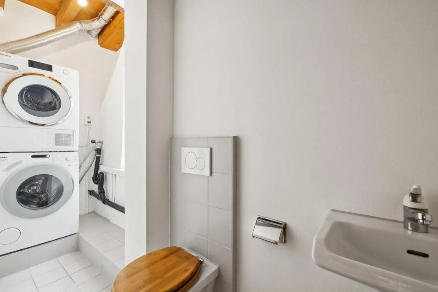 2 Monate Rent-Free!! - Wohnen über den Dächer der Innenstadt - Foto 5 von 12