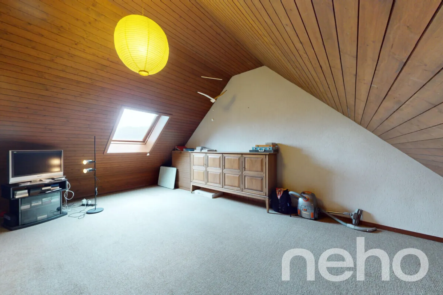 5-Room End Terrace House with Large Garden - Photo 9 of 13