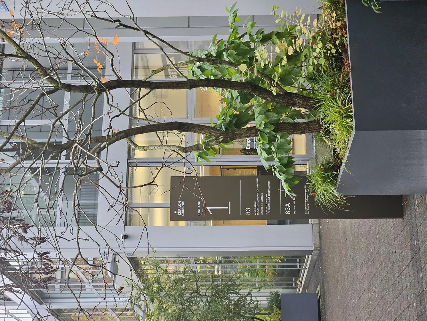 800 m² di spazio ufficio luminoso nel campus di Zurigo Oerlikon - combinabile - Foto 9 di 10