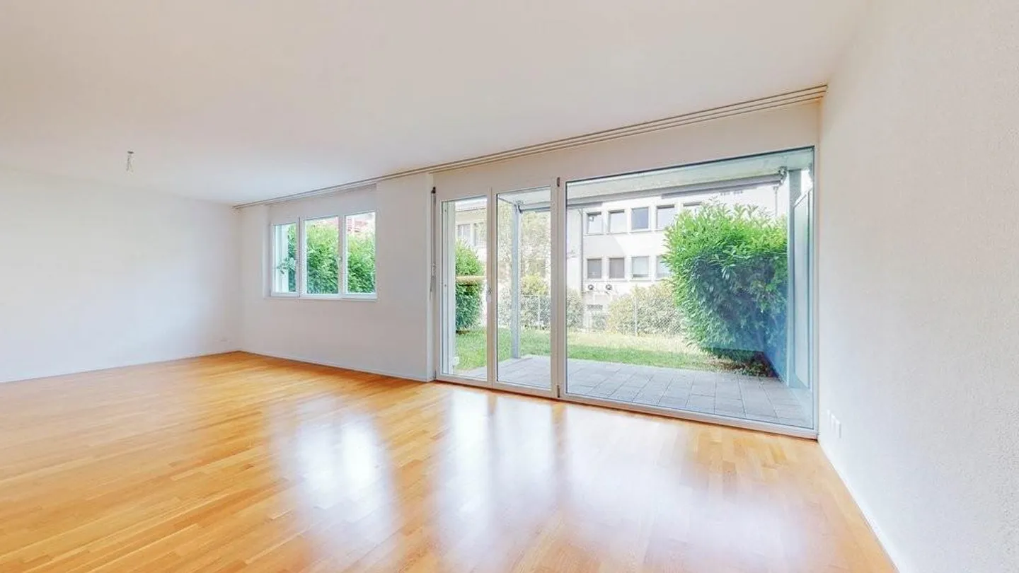 Everything within walking distance! - Photo 4 of 11