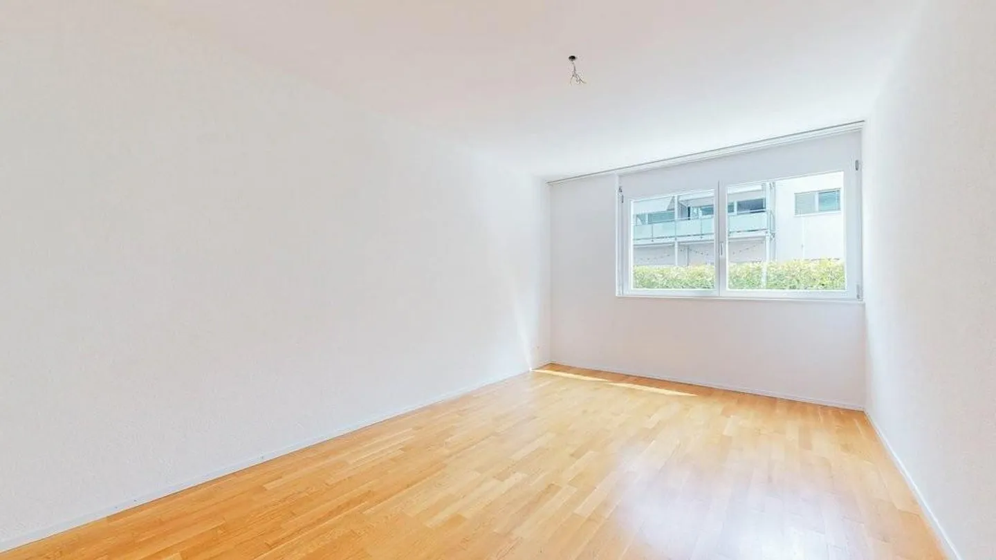 Everything within walking distance! - Photo 5 of 11