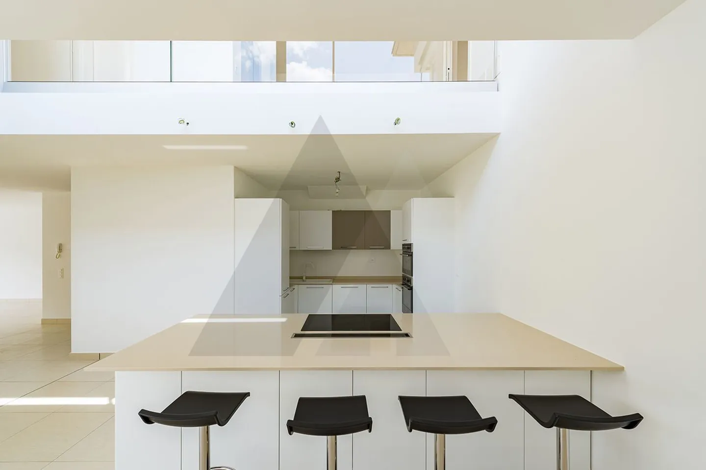 NEW AND MODERN VILLA IN LUGANO - Photo 5 of 14