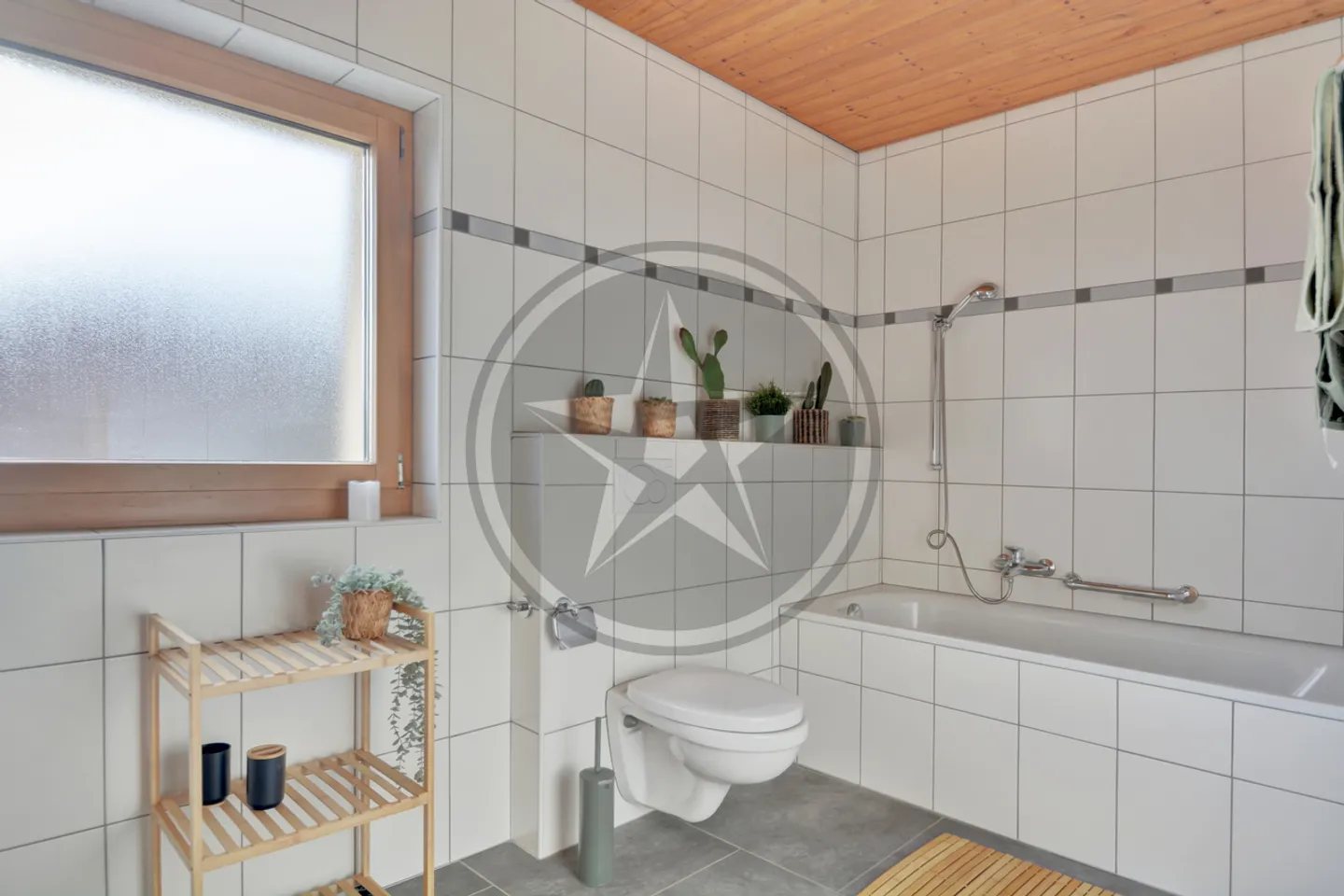 Proprietà spaziosa con 2 appartamenti - Foto 6 di 13