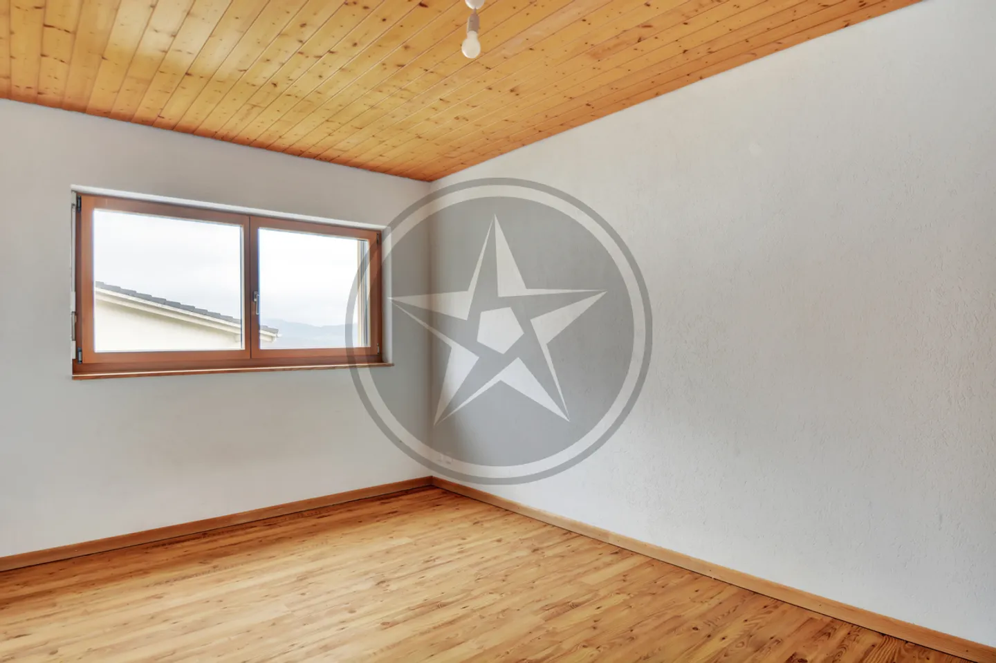 Proprietà spaziosa con 2 appartamenti - Foto 9 di 13