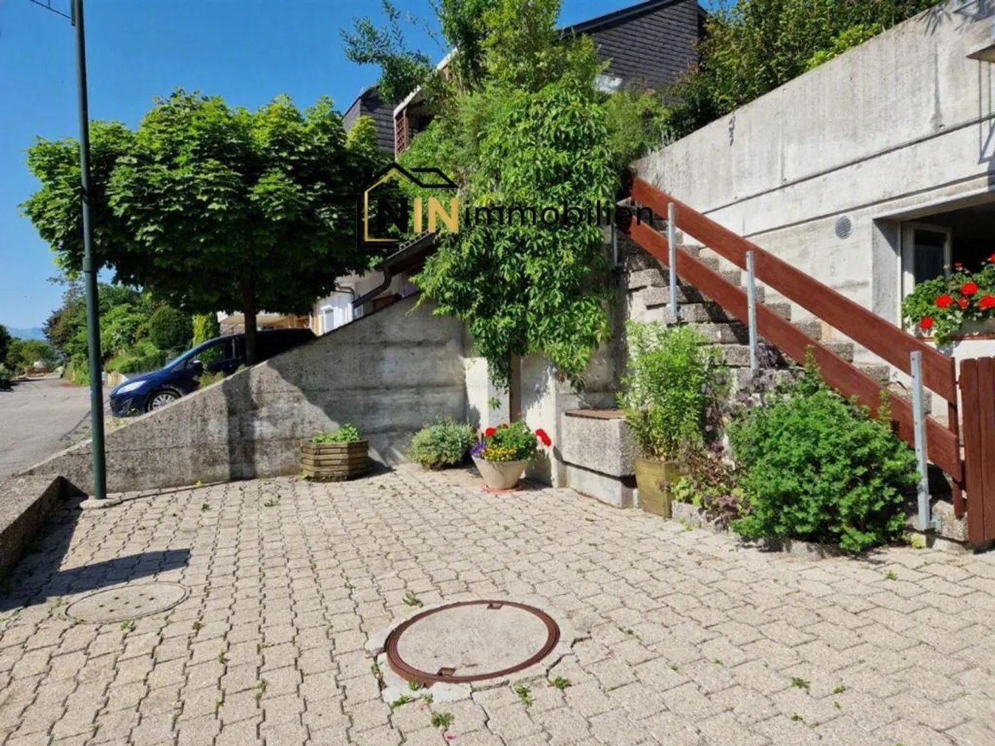 Charmantes Einfamilienhaus mit Garten - Foto 2 von 7