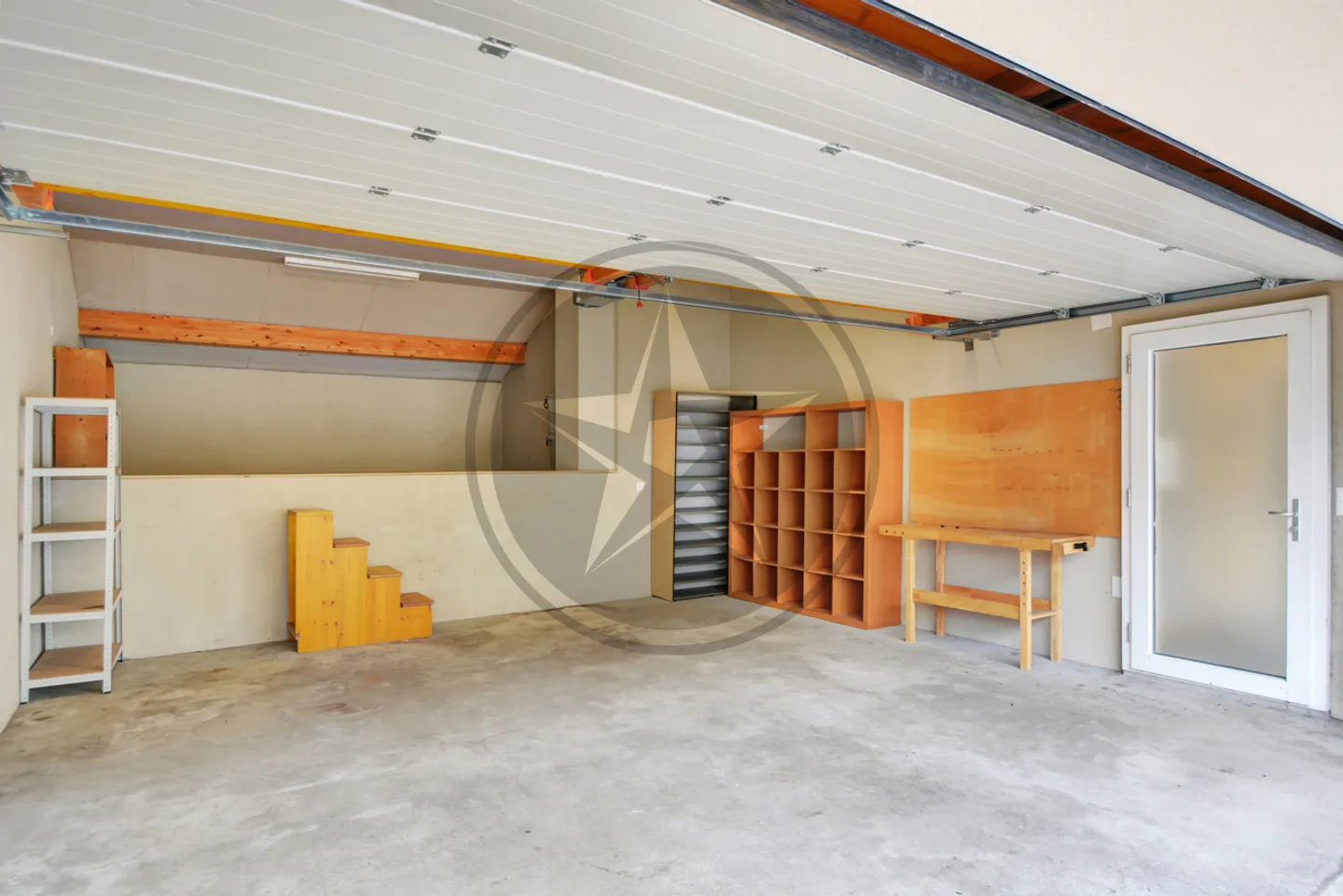 Proprietà spaziosa con 2 appartamenti - Foto 11 di 13