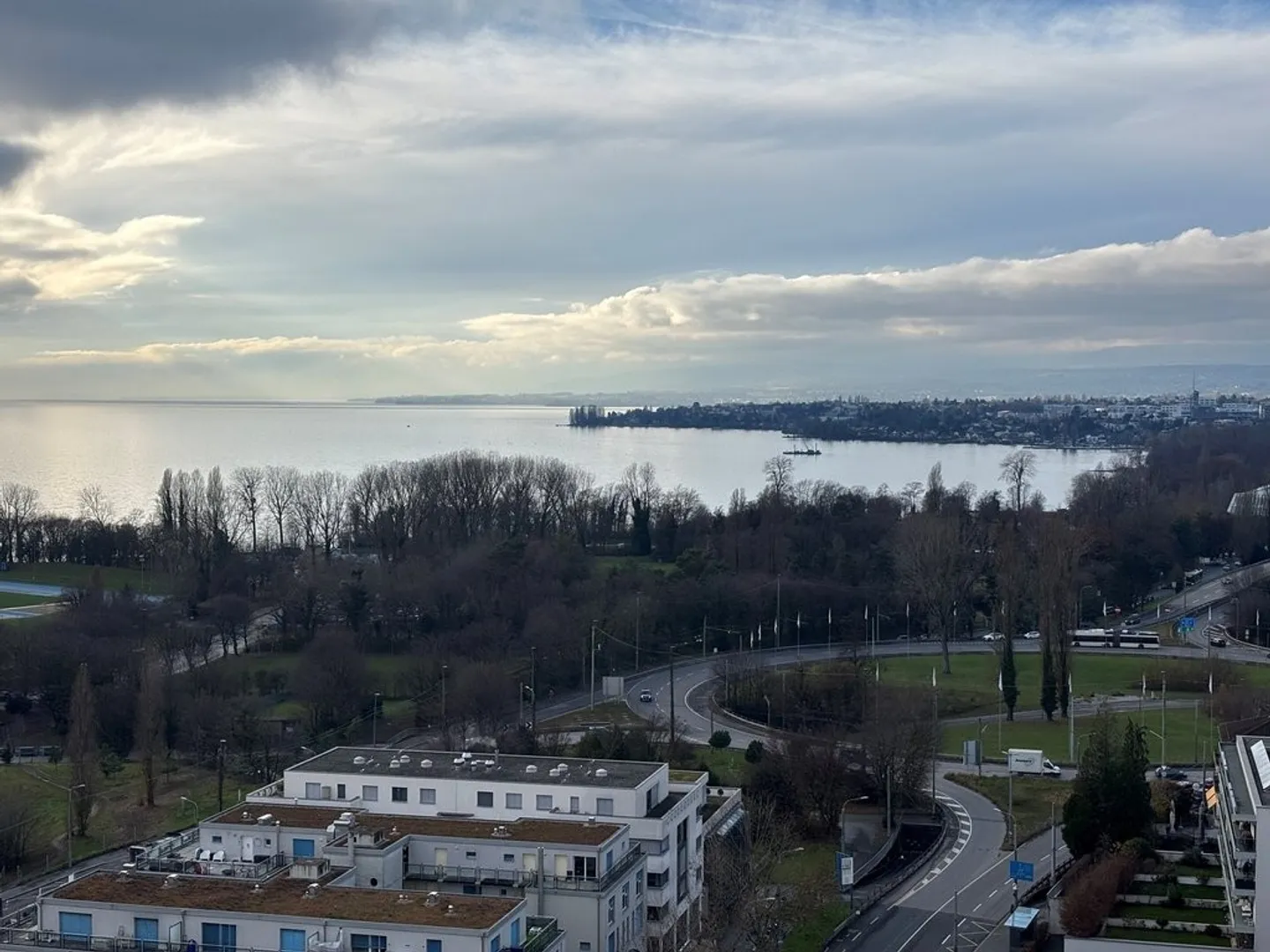 Magnificent apartment with stunning view - Photo 2 of 3