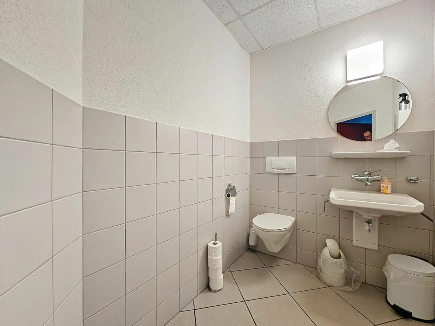 Geräumiger Büroraum in Sonceboz - Foto 15 von 20