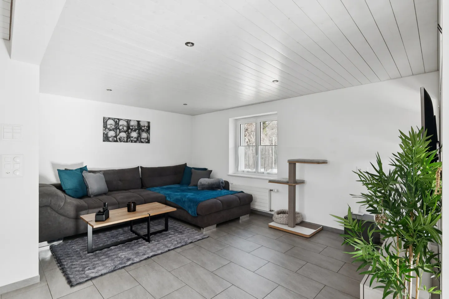 Casa familiare ristrutturata a Lyss - Foto 7 di 15