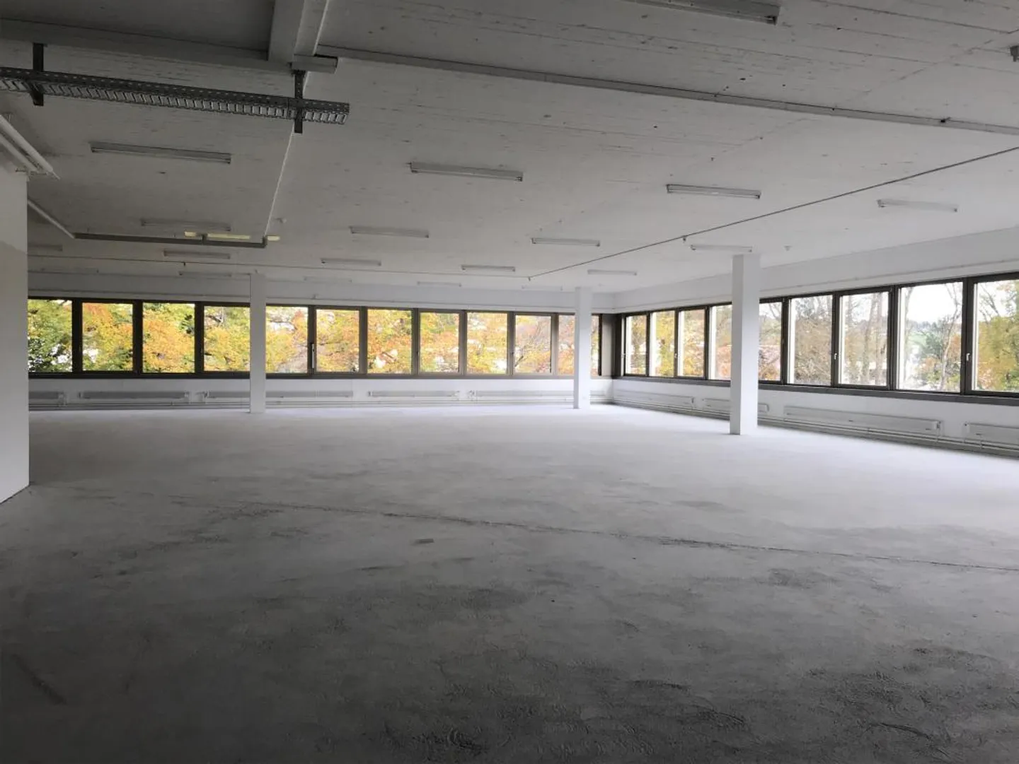 Grandi e luminose superfici per uffici in una posizione perfetta - Foto 1 di 4