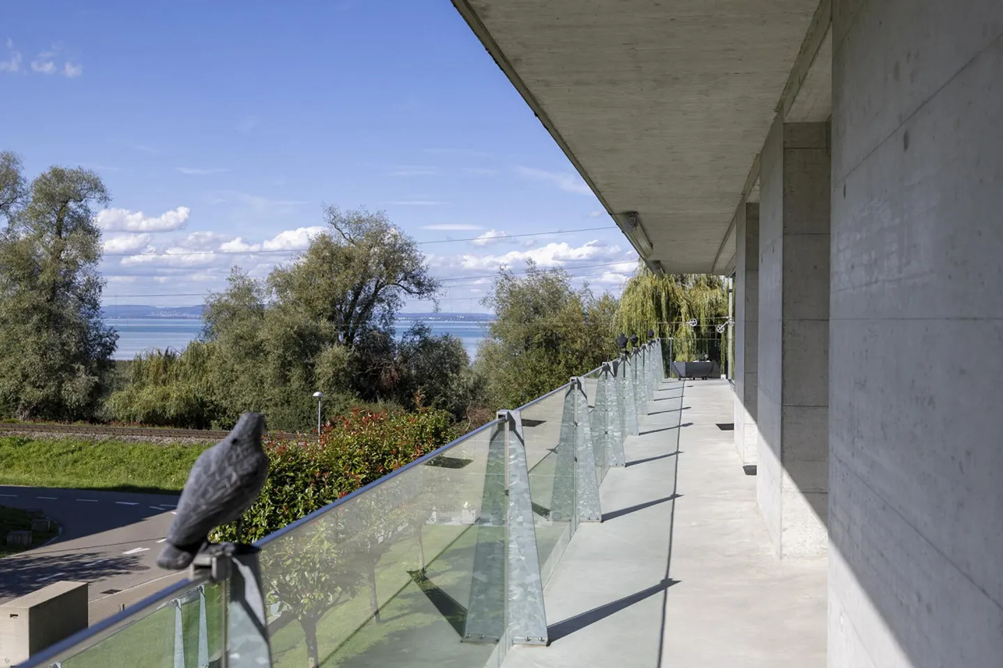 Spacious 3.5-Room Terrace Apartment with Lake View - Photo 1 of 22