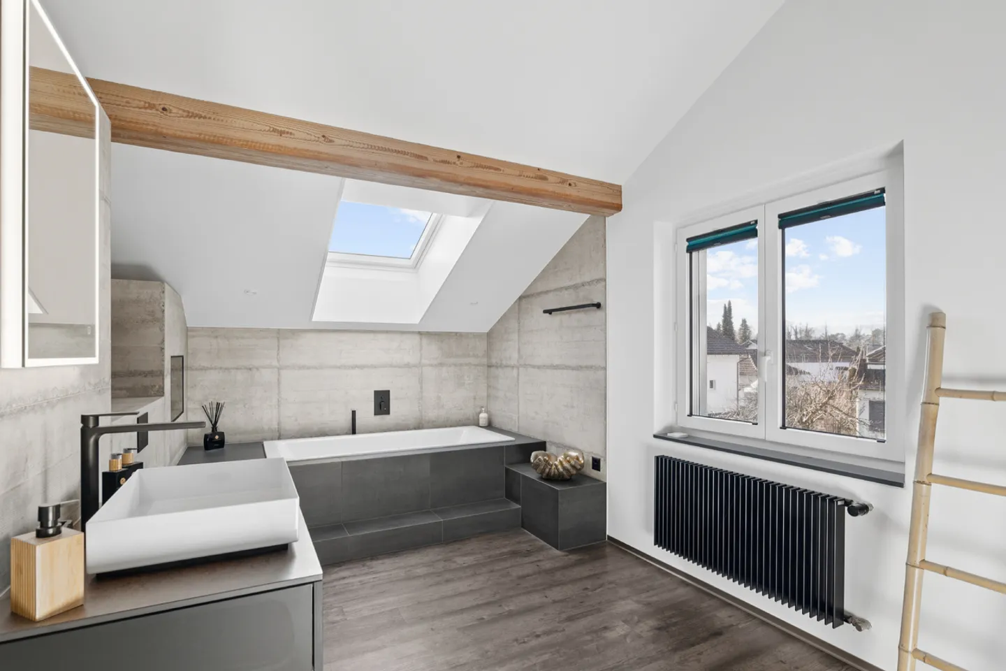 Casa familiare ristrutturata a Lyss - Foto 10 di 15