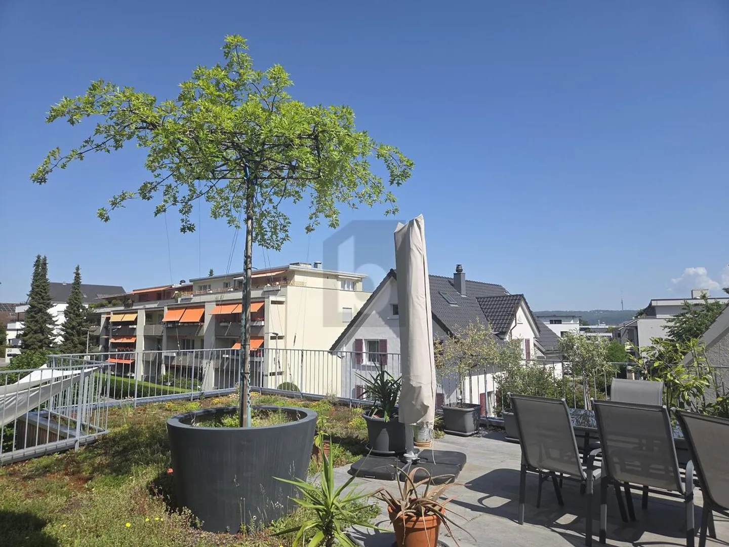Helle Maisonette mit Terrassen - Foto 1 von 6