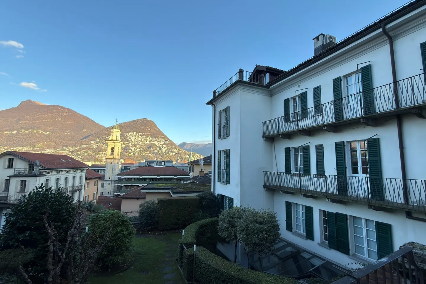 GERÄUMIGE PRESTIGE-WOHNUNG IM HERZEN VON LUGANO - Foto 3 von 6