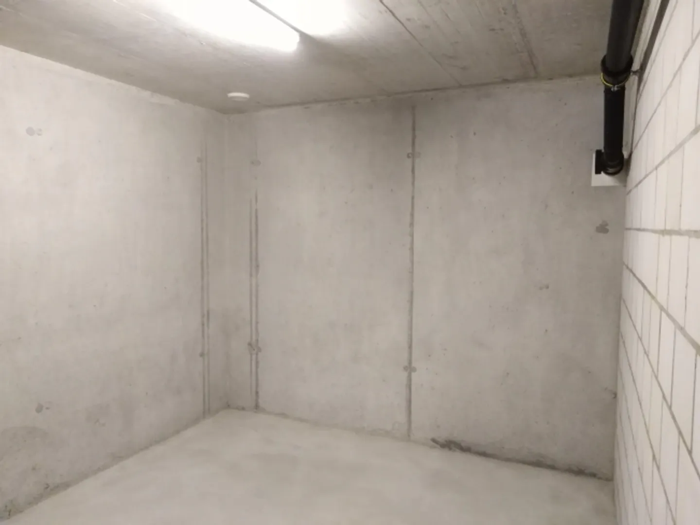 Your storage option after spring cleaning - Photo 4 of 5