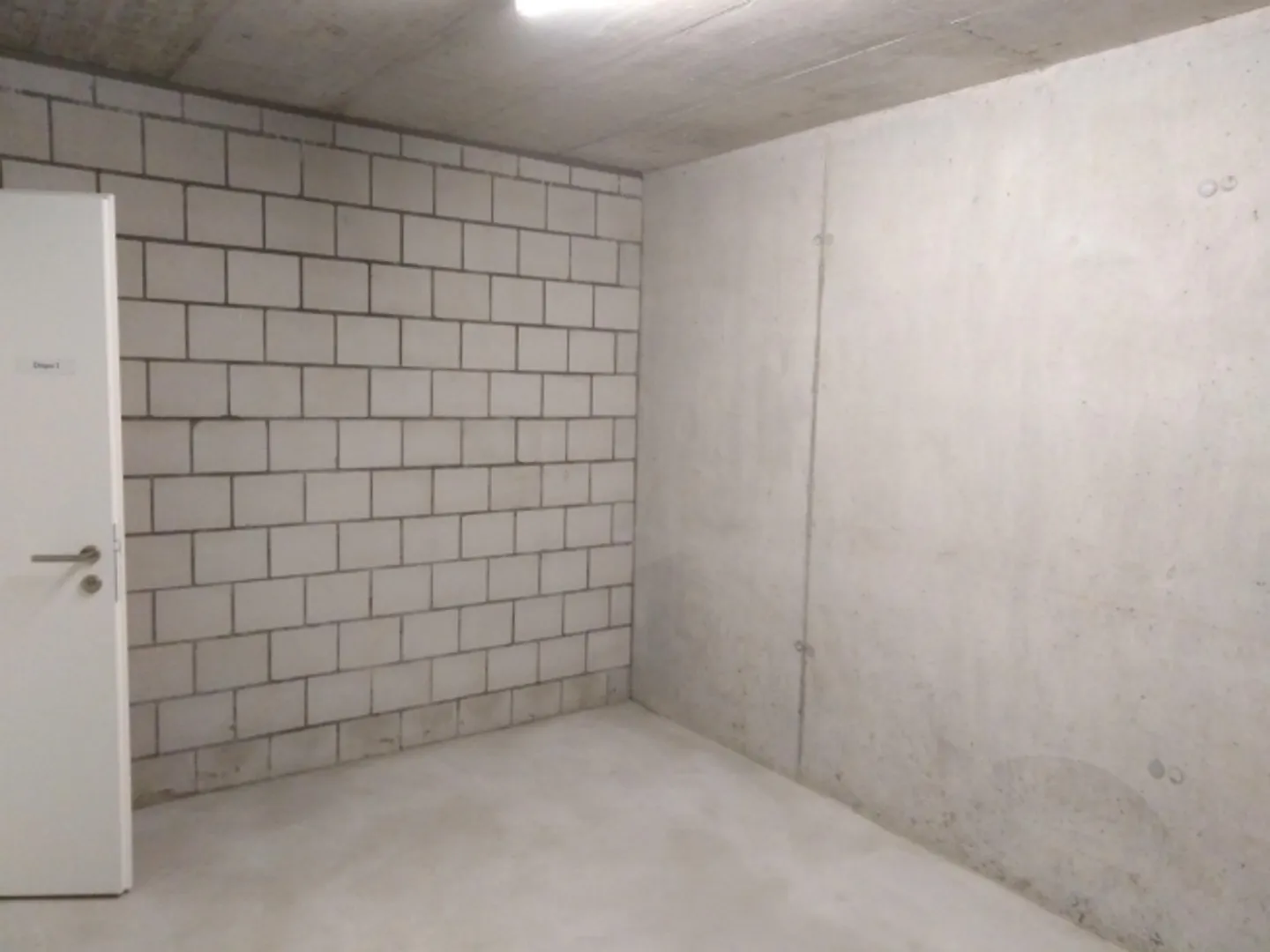 Your storage option after spring cleaning - Photo 2 of 5