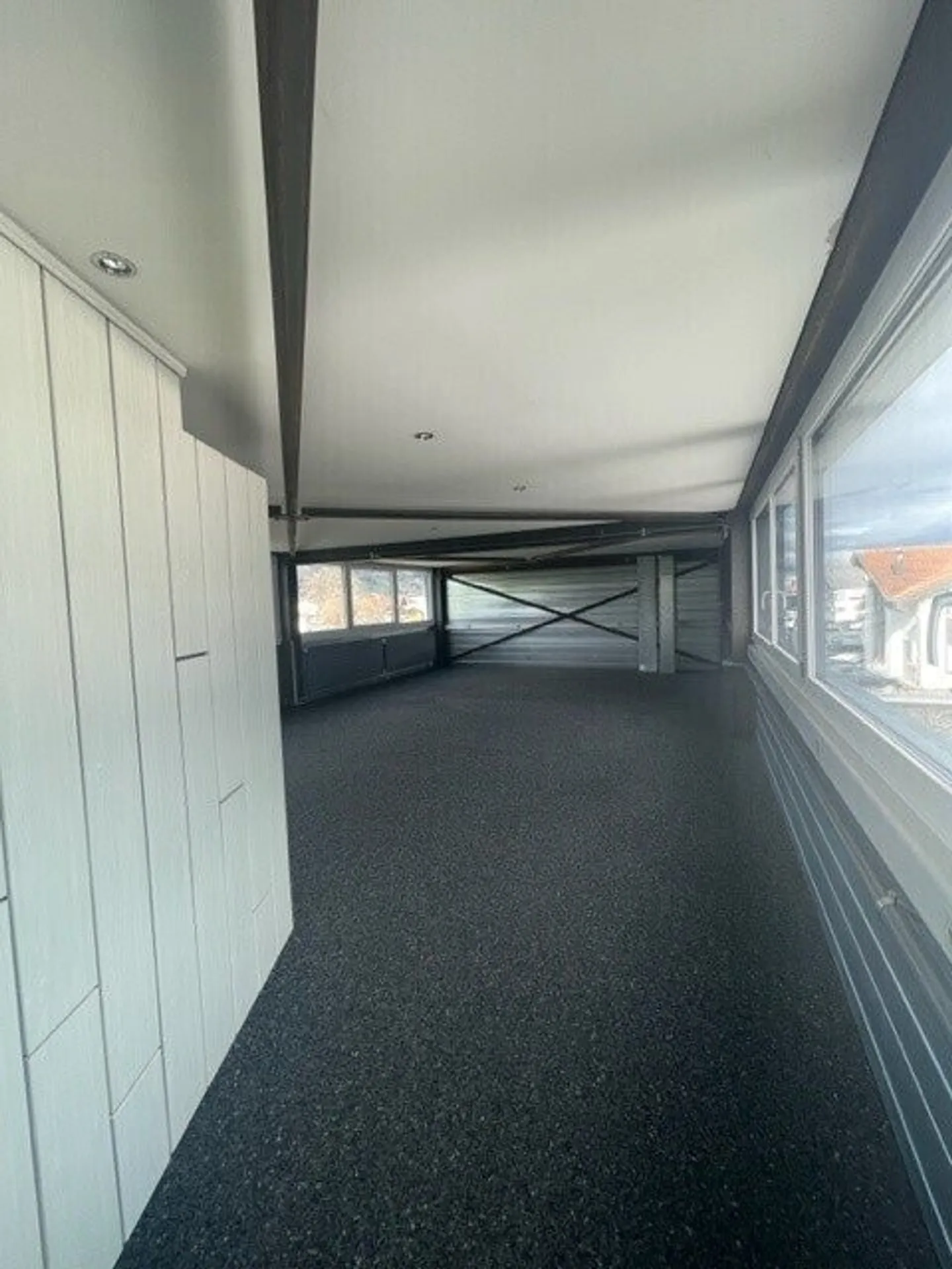 Spazi per affitto di uffici individuali con sufficiente parcheggio - Foto 3 di 5