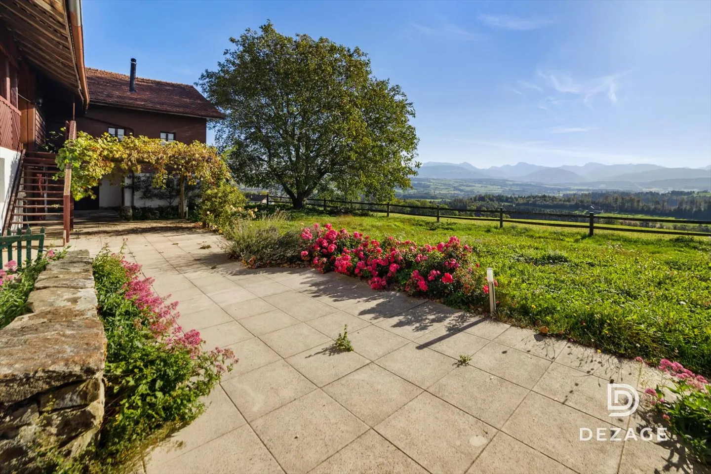 Magnifica fattoria ristrutturata e fienile con progetto di appartamenti a Essertes - Foto 3 di 13