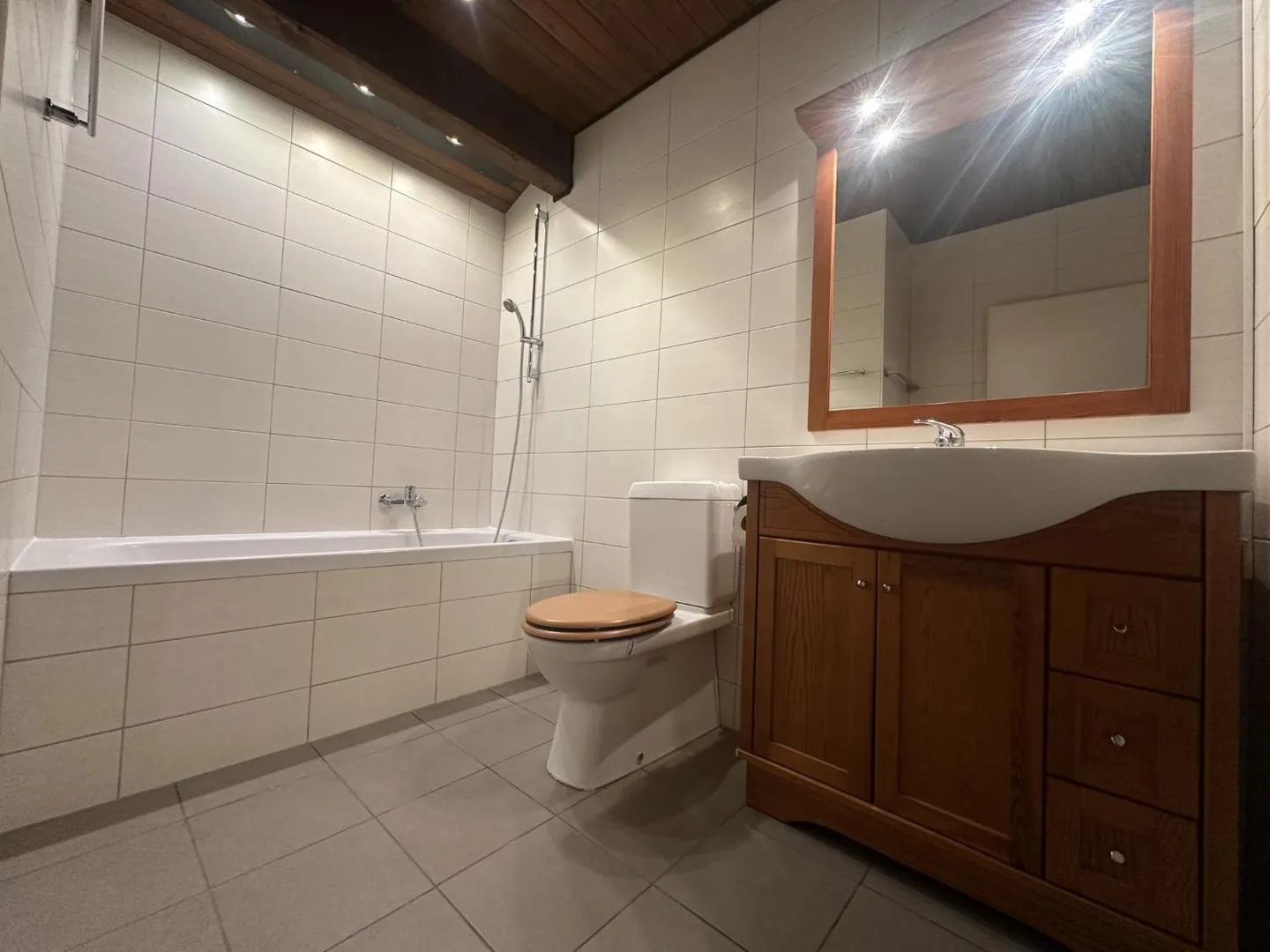 Duplex spacieux avec balcons - Photo 12 sur 13