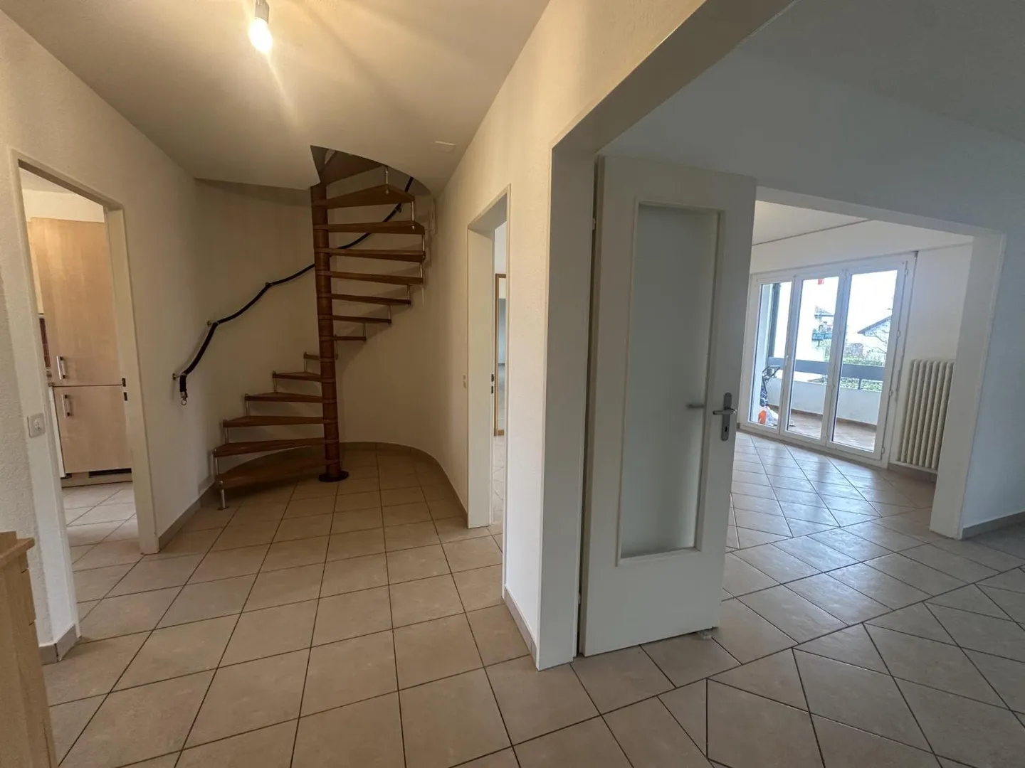 Duplex spacieux avec balcons - Photo 8 sur 13