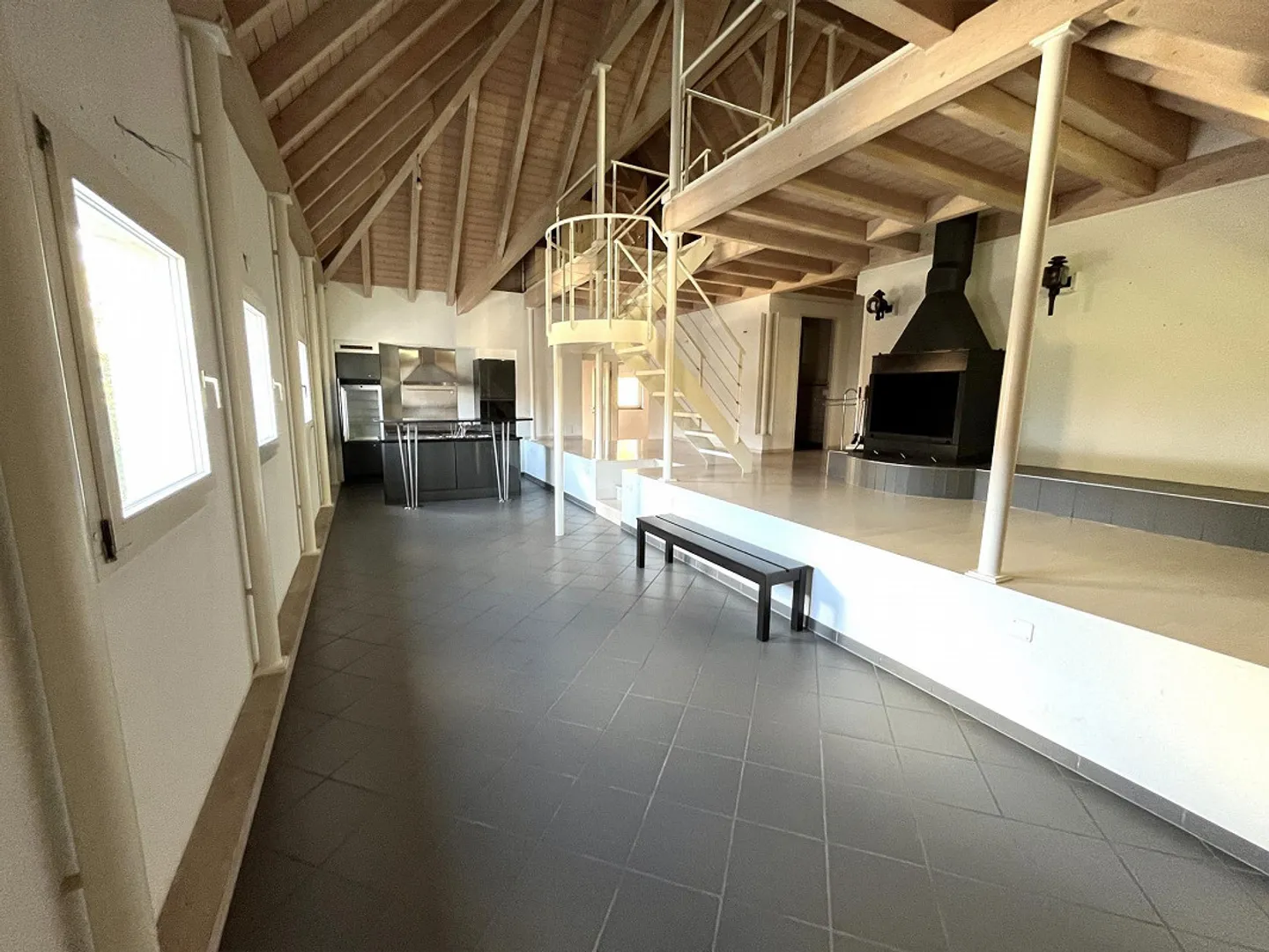 5.5-Zimmer-Maisonette im Dorfkern von Muttenz - Foto 3 von 12