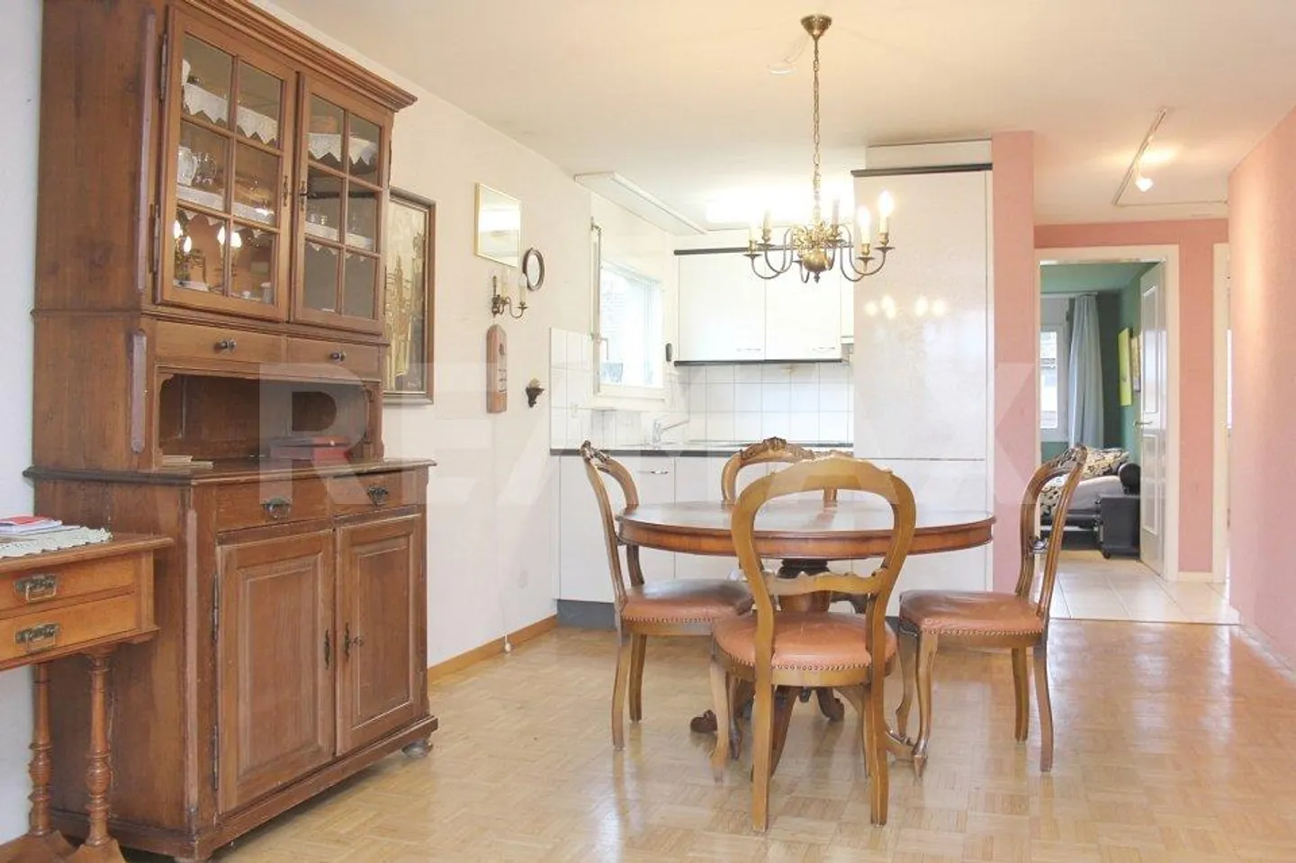 une maison confortable - Photo 4 sur 13