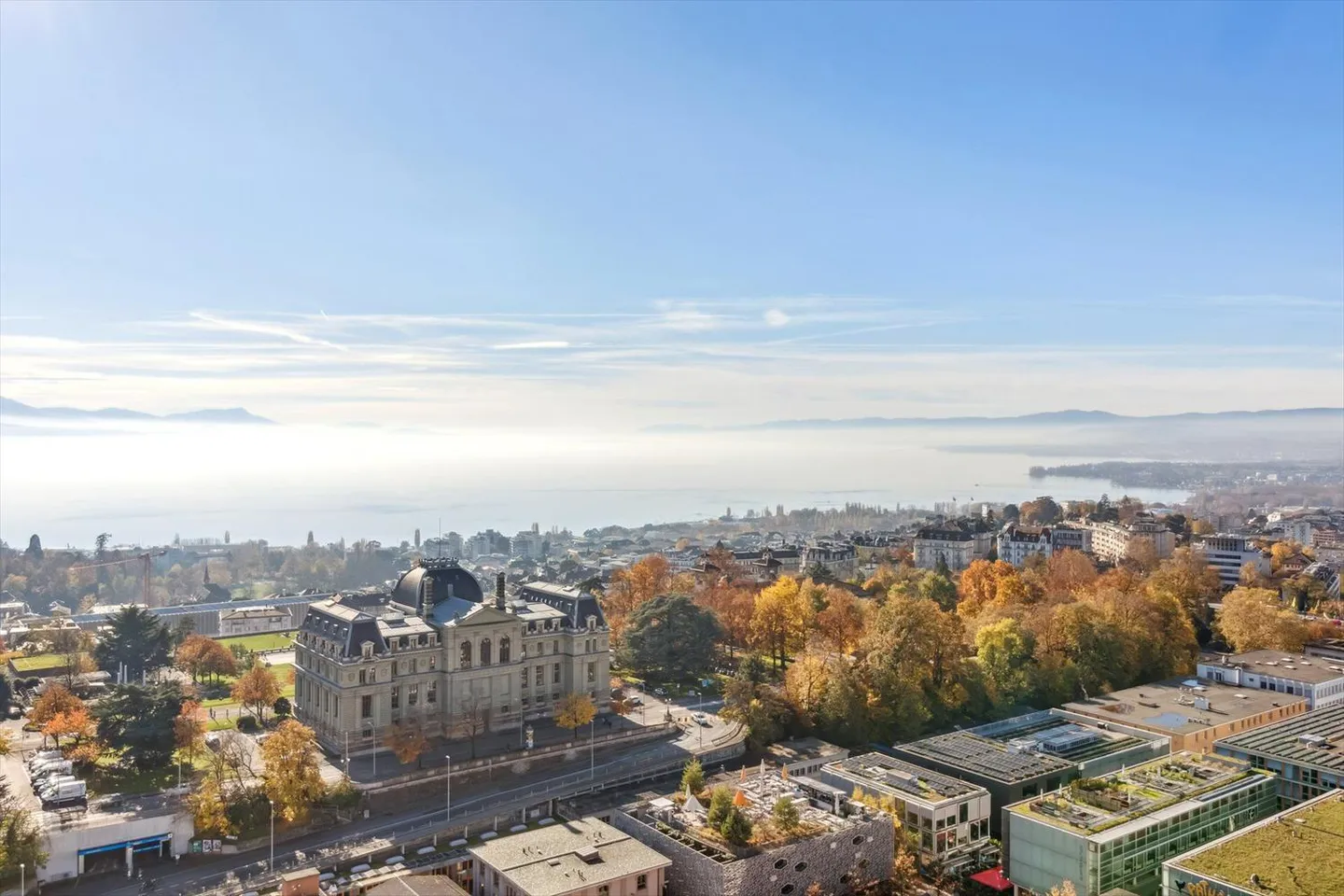 Vivre au sommet de la Tour Bel-Air - Photo 3 sur 13