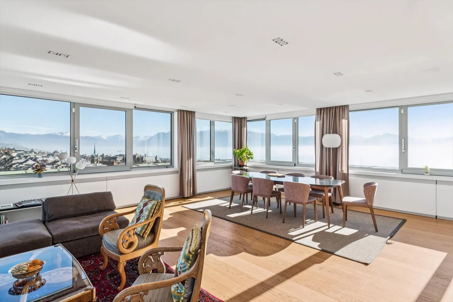 Vivre au sommet de la Tour Bel-Air - Photo 6 sur 13