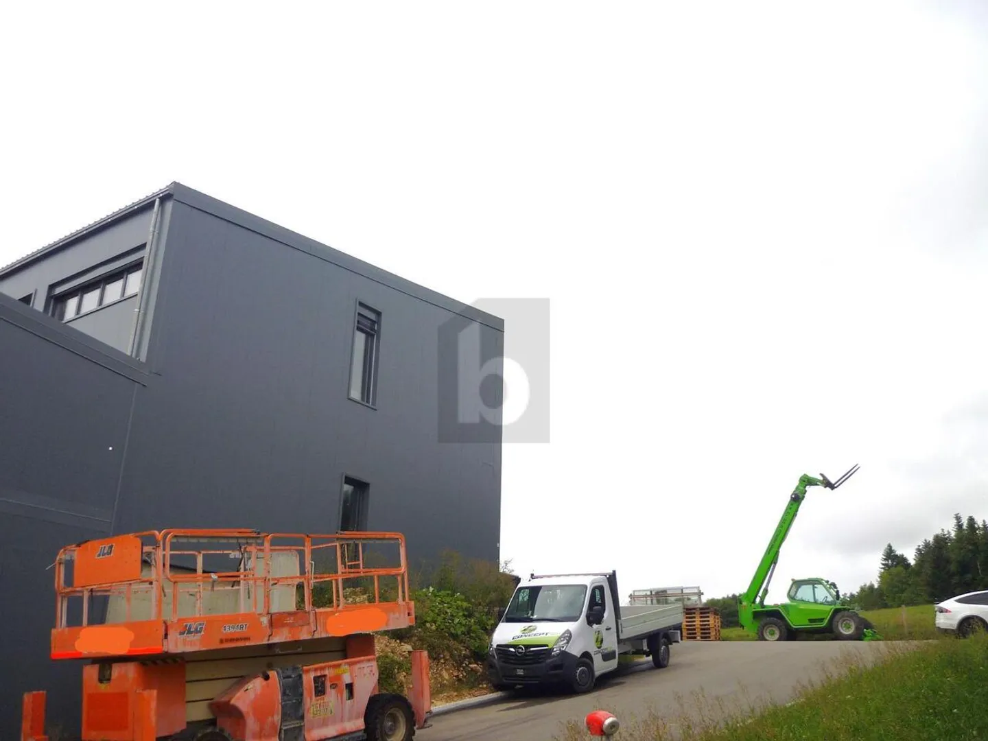 NEUE HALLE, HELL UND OFFEN - Foto 2 von 6