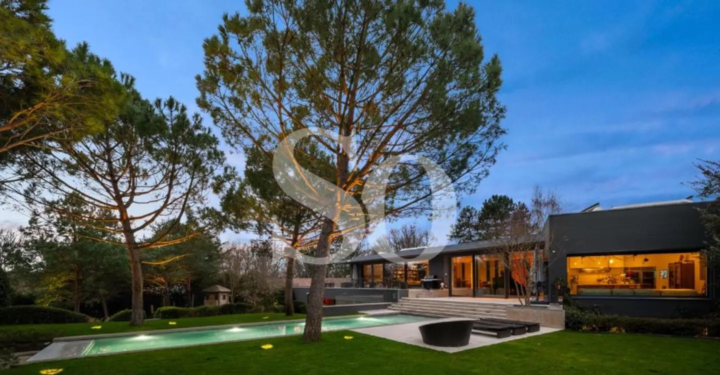 Villa de Luxe avec Piscine - Photo 1 sur 1