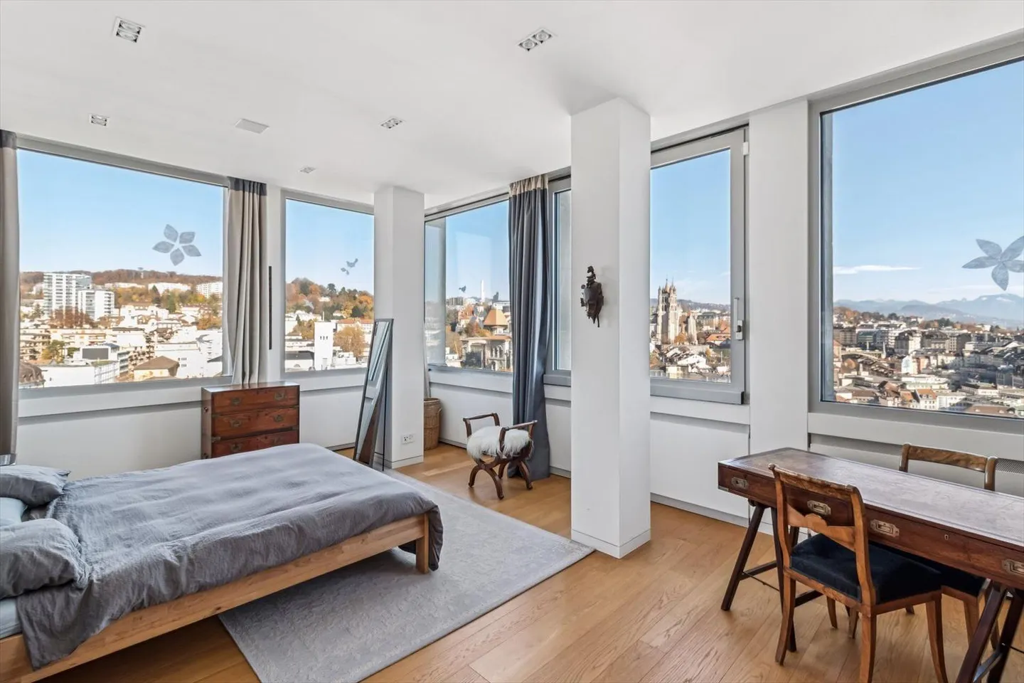 Vivre au sommet de la Tour Bel-Air - Photo 10 sur 13