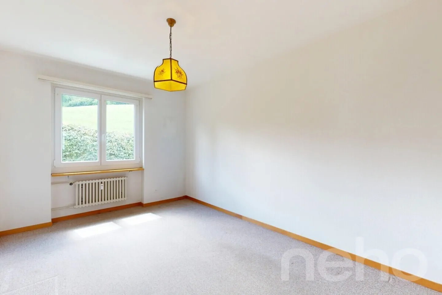 Attractive 4-room apartment with balcony near the village square - Photo 7 of 12